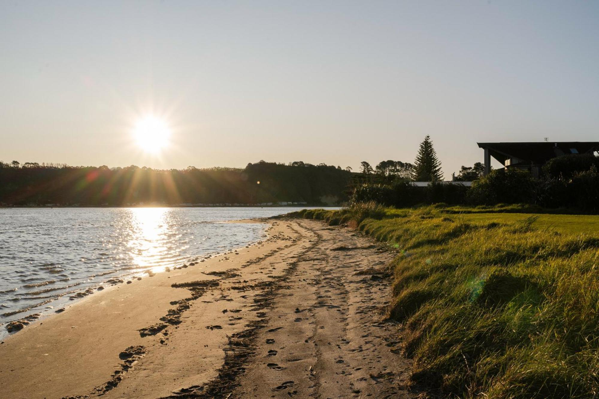 Estuary Sunset Views Ferienhaus *
