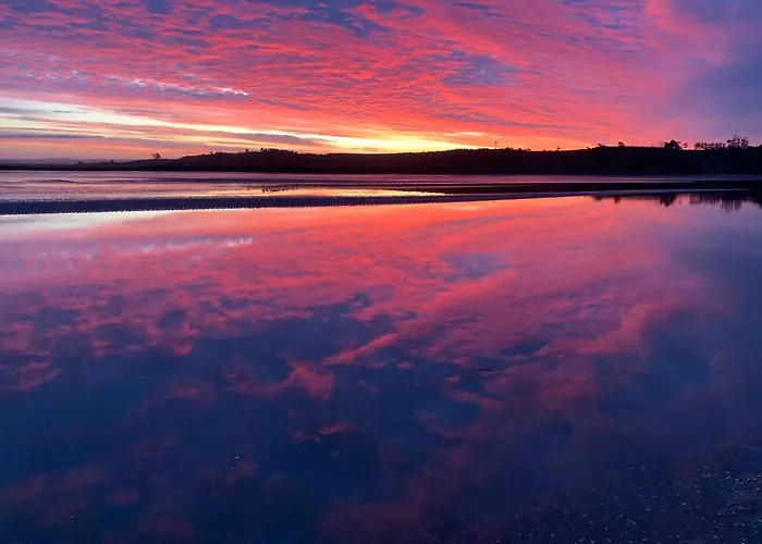 Pukehina Estuary Sunset Views Holiday Home