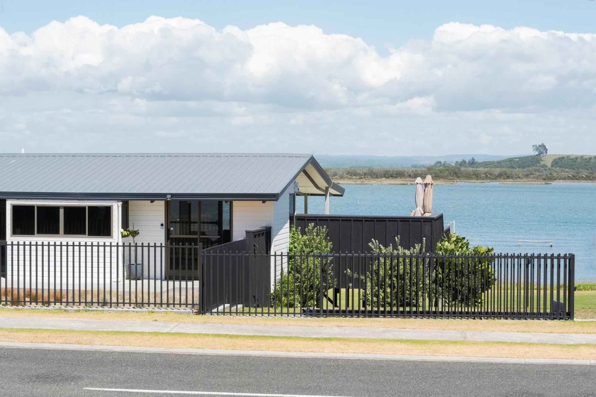 Holiday home Estuary Sunset Views Pukehina