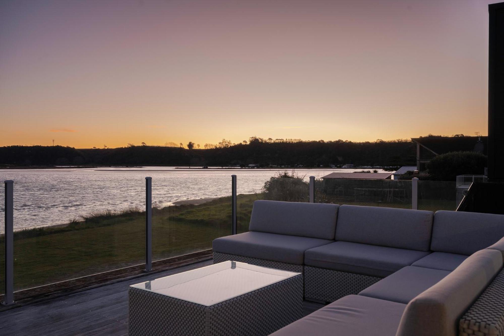 Estuary Sunset Views Holiday home Pukehina