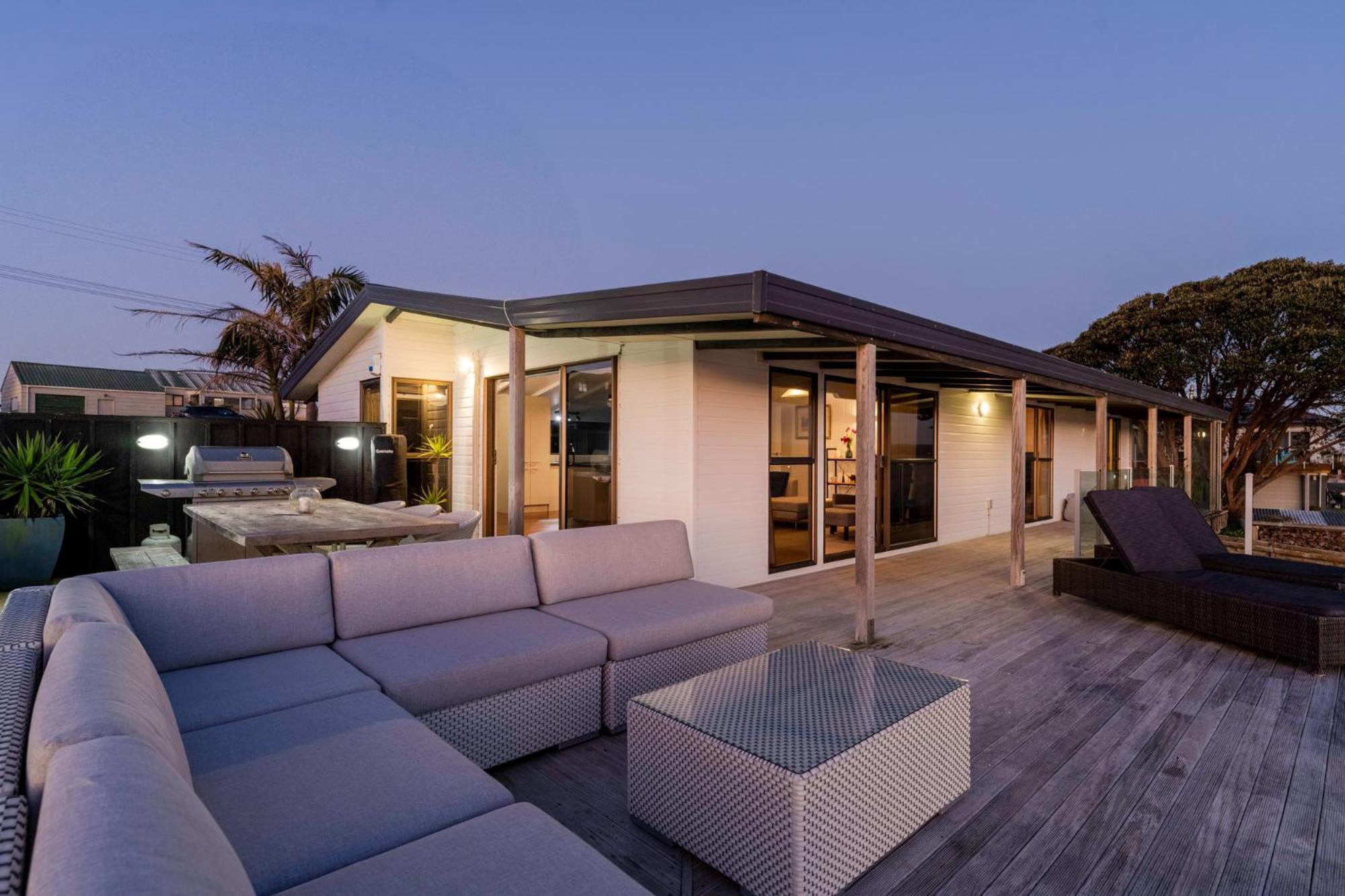 Estuary Sunset Views * Pukehina