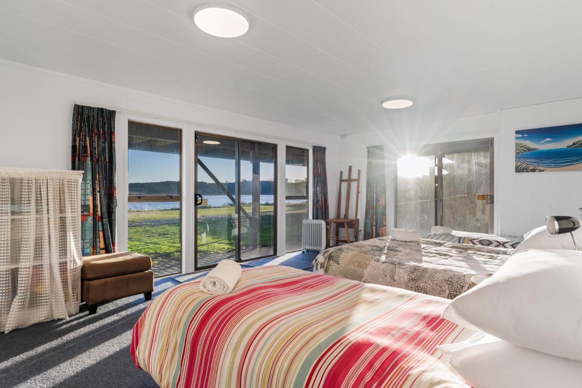 Estuary Sunset Views Holiday home Pukehina